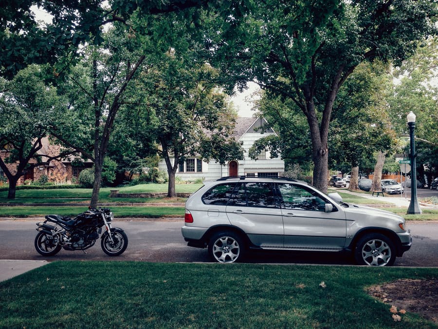 2001 BMW X5 4.4i